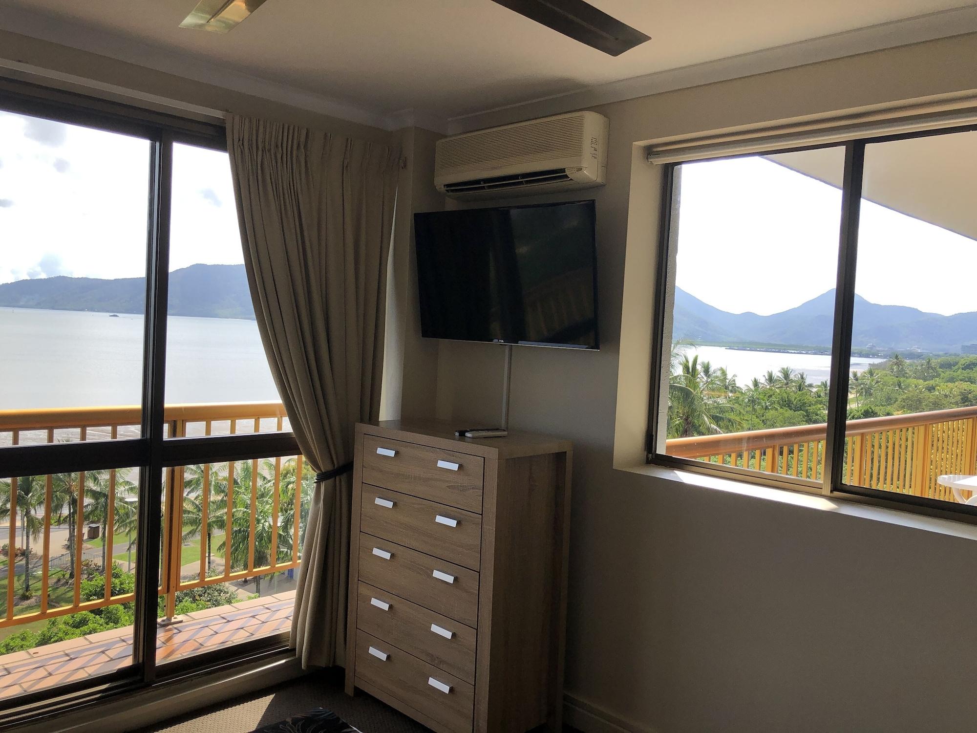 Coral Towers Holiday Suites Cairns Dış mekan fotoğraf