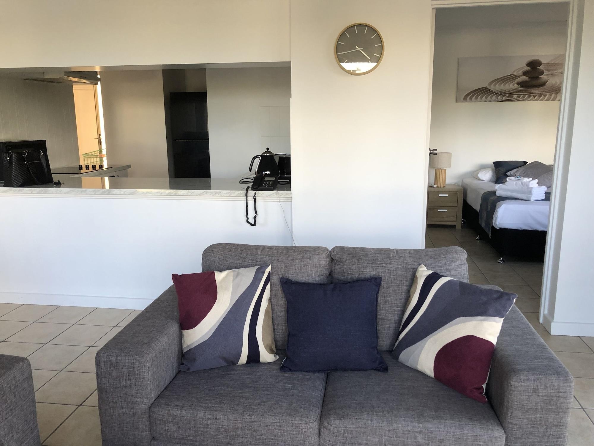 Coral Towers Holiday Suites Cairns Dış mekan fotoğraf