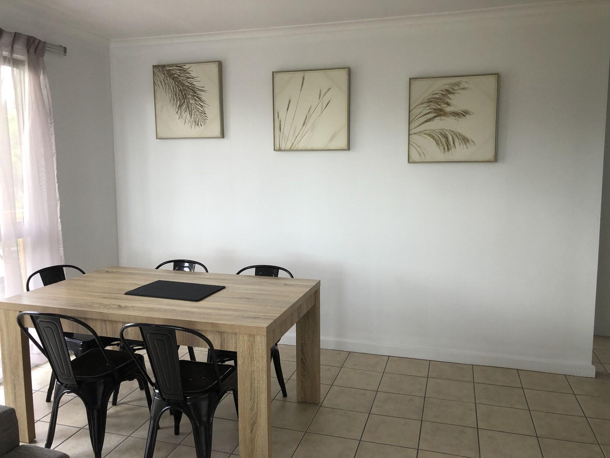 Coral Towers Holiday Suites Cairns Dış mekan fotoğraf