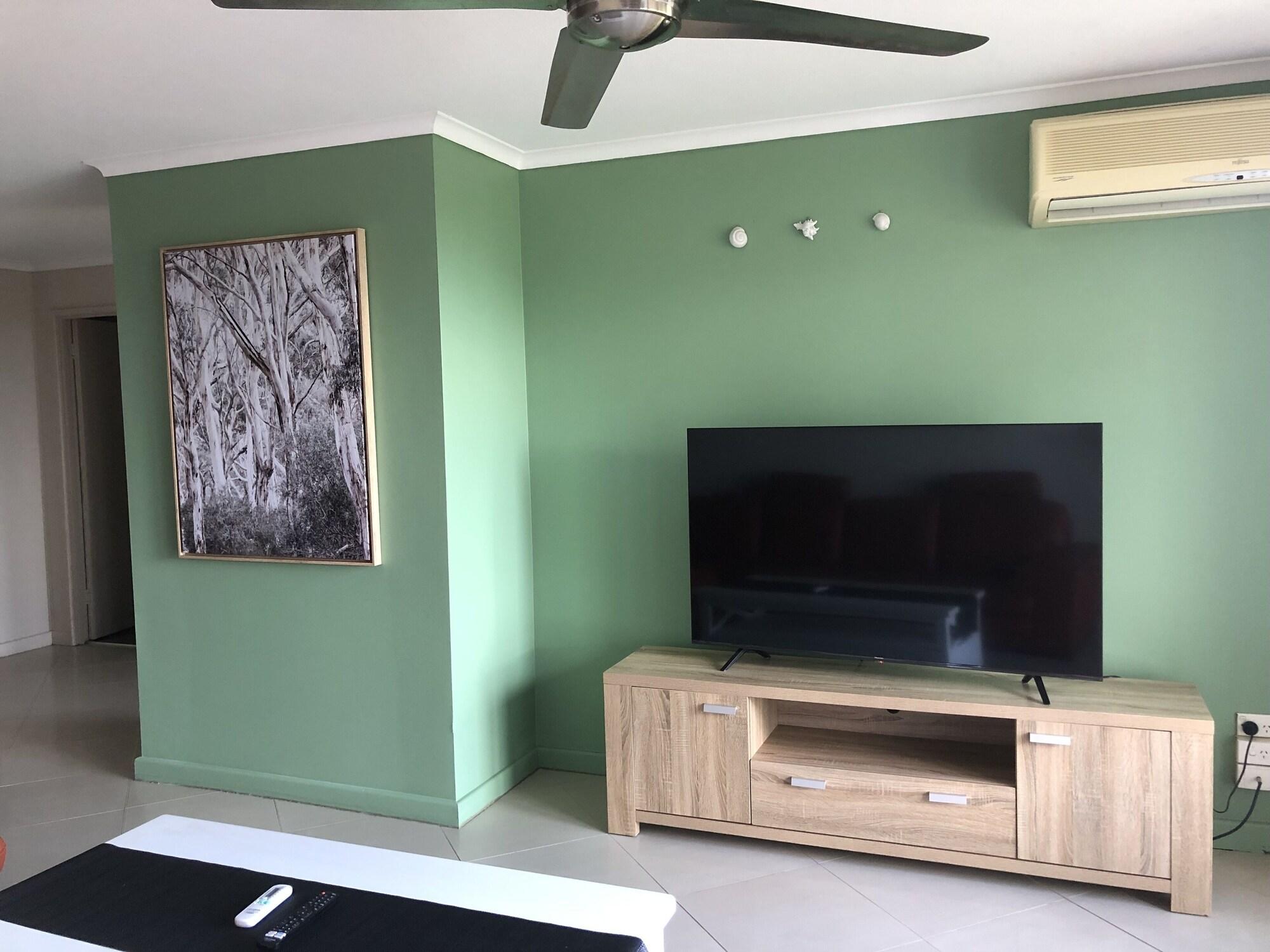 Coral Towers Holiday Suites Cairns Dış mekan fotoğraf