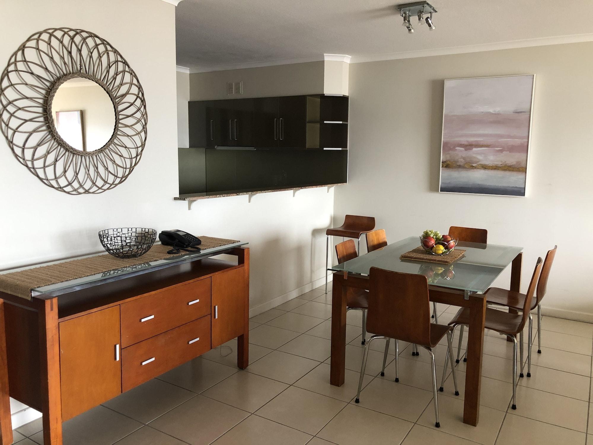 Coral Towers Holiday Suites Cairns Dış mekan fotoğraf