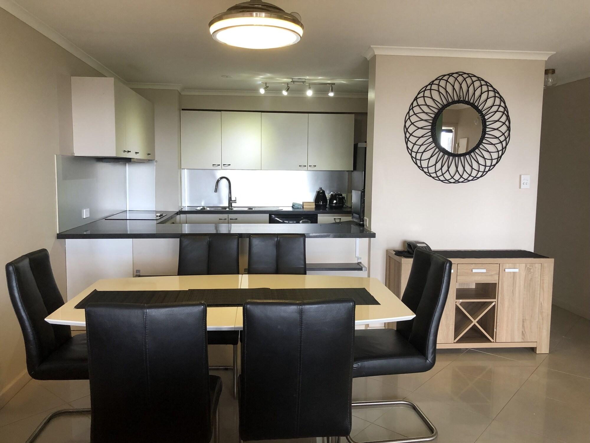Coral Towers Holiday Suites Cairns Dış mekan fotoğraf