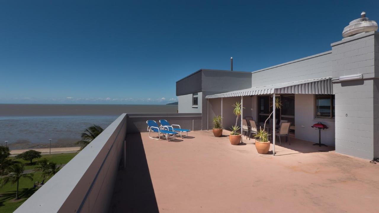 Coral Towers Holiday Suites Cairns Dış mekan fotoğraf